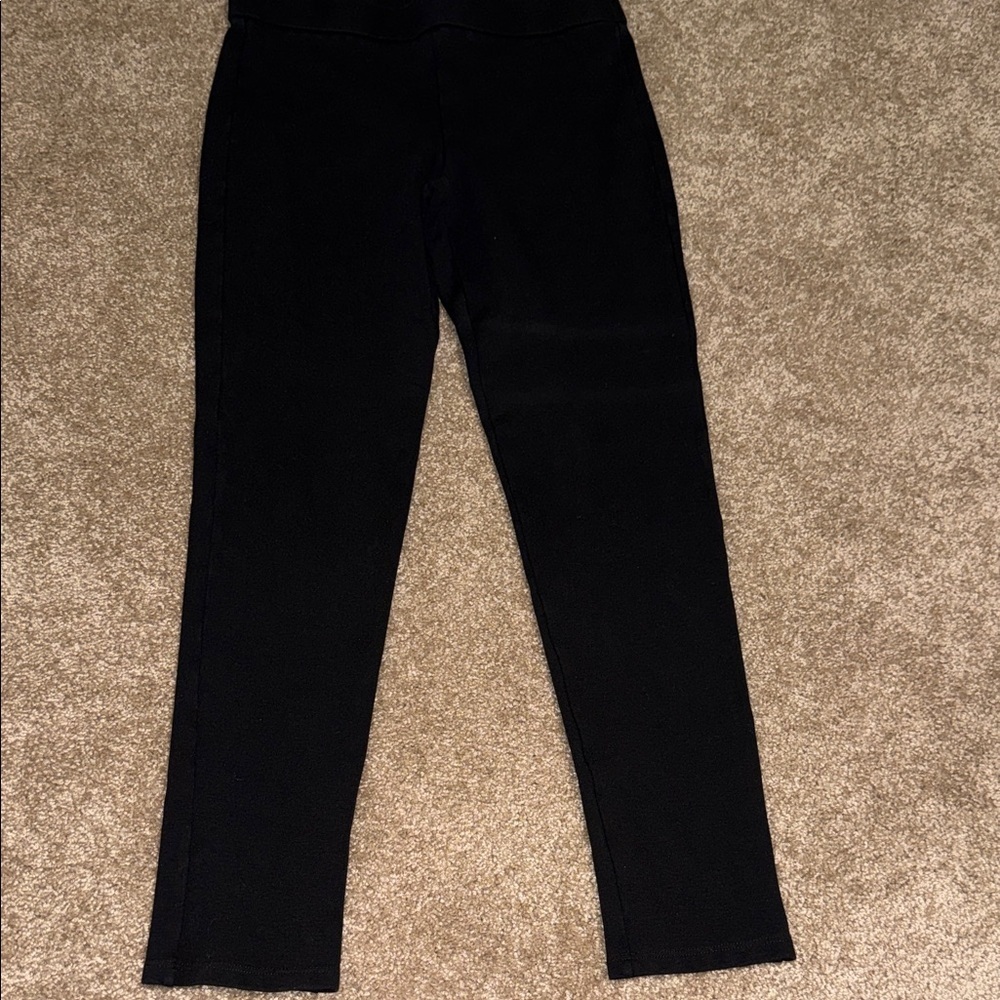 Theory Jet Black Shawn C Fixture Ponte Pants Pull On - Medium. B3